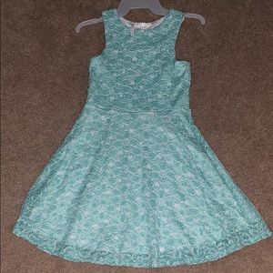 Beautiful Girls’ Lace Detail Teal Party Dress